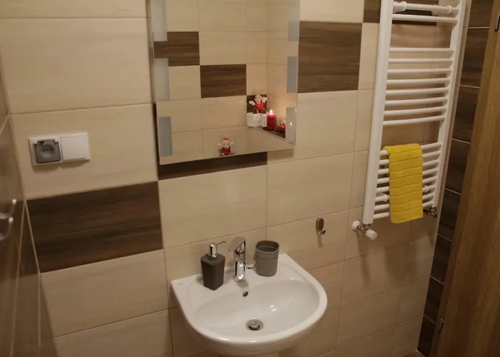 Nad Gorska Rzeka 아파트 *